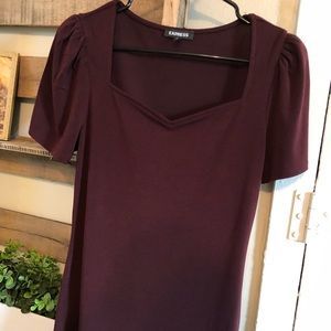 Burgundy Express top with puff sleeves